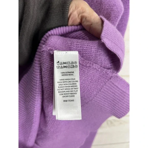 Wicked Wool Sweater Womens XS Purple Extrafine Merino Wool V Neck Henley - Picture 7 of 7